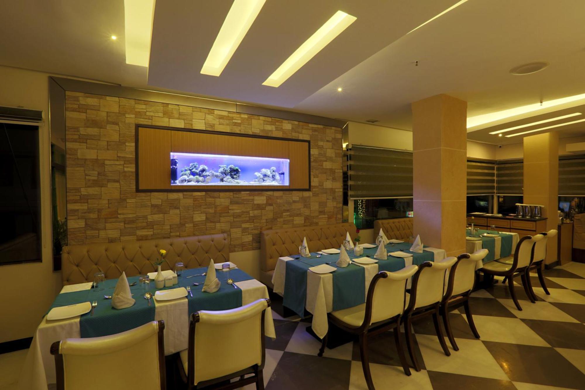 Hotel West End Igi Delhi Airport