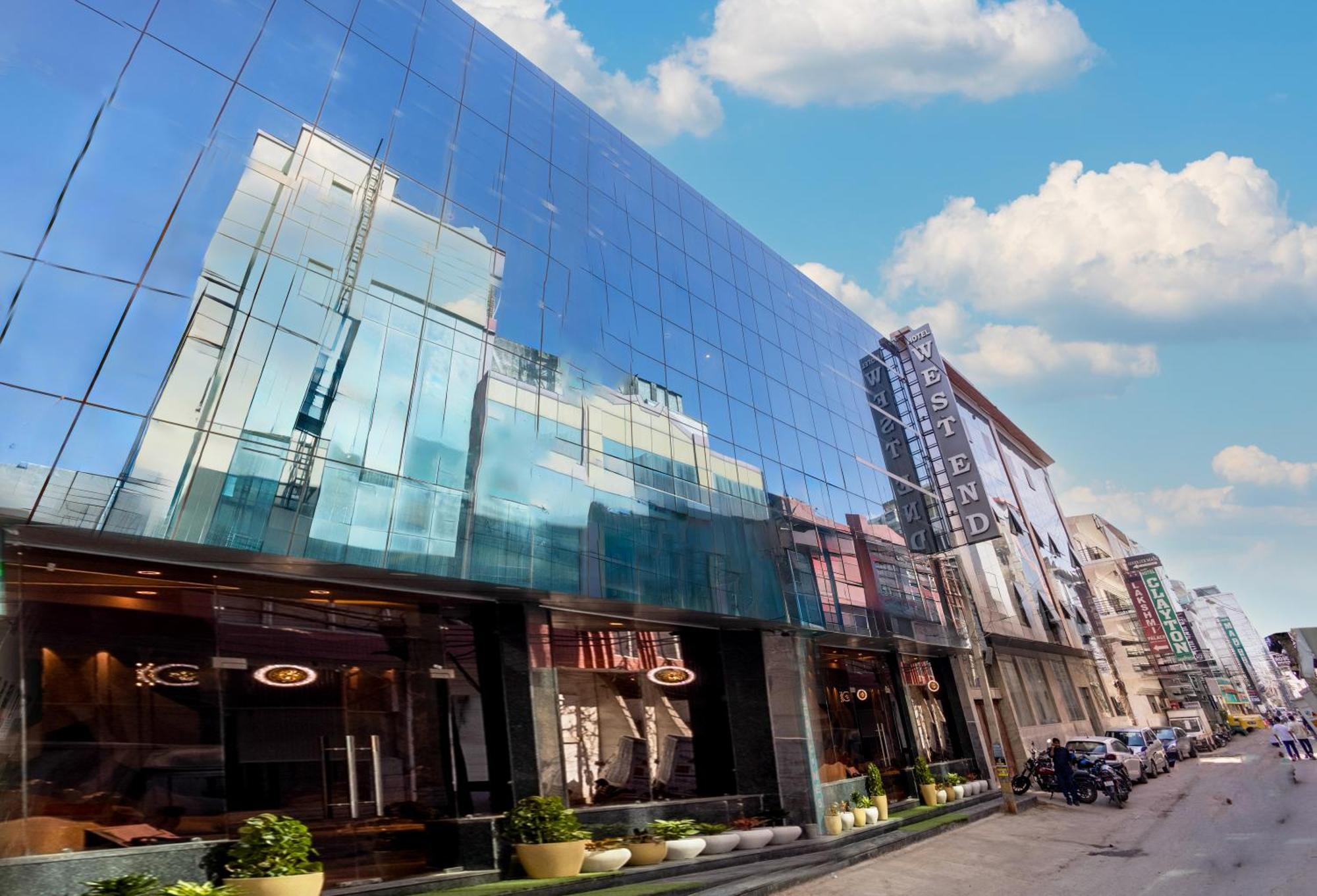 West End Igi Delhi Airport Hotel